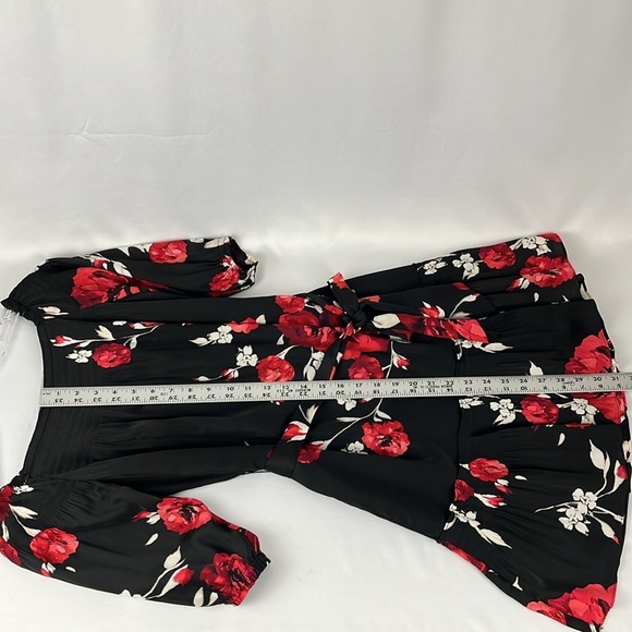 White House Black Market Black with Red Roses Tan Cream Belted Mini Dress, XXS - Picture 9 of 11